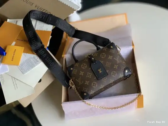MALLE LOUIS PETITE SOUPLE VUITTON 0507
